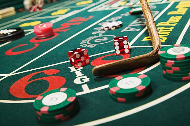 mentari jitu mobile app home screen showing Liga 1 and live casino sections